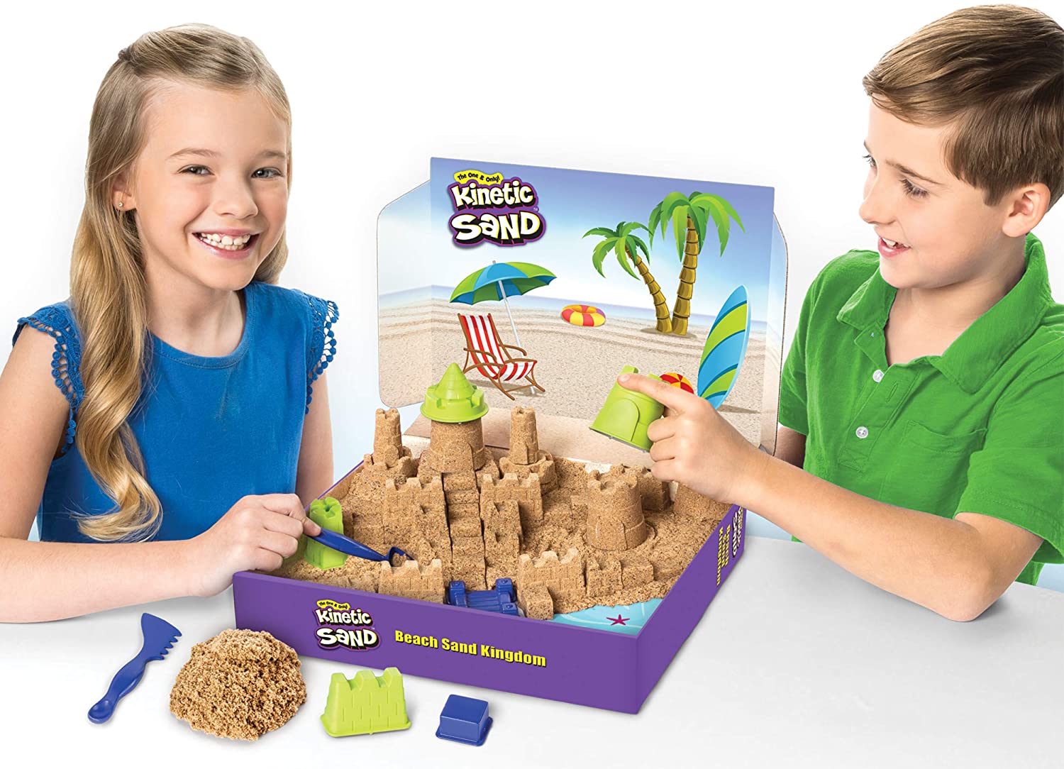 Kinetic Sand Beach Sand Kingdom Playset with 3lbs of Beach Sand ages 3+ 